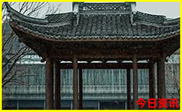 8月下旬去新疆旅游适合吗?